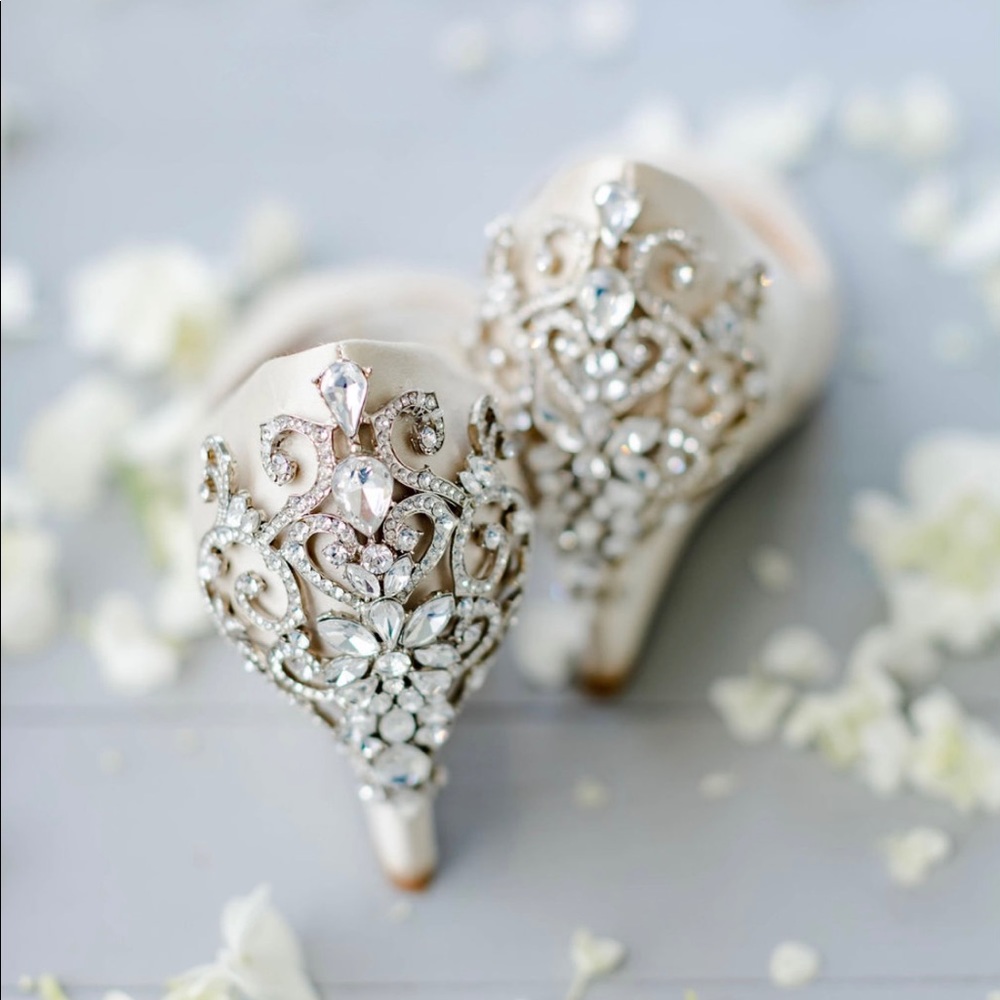 Bagdley Mischka “Meagan” wedge heel - Picture 3 of 9